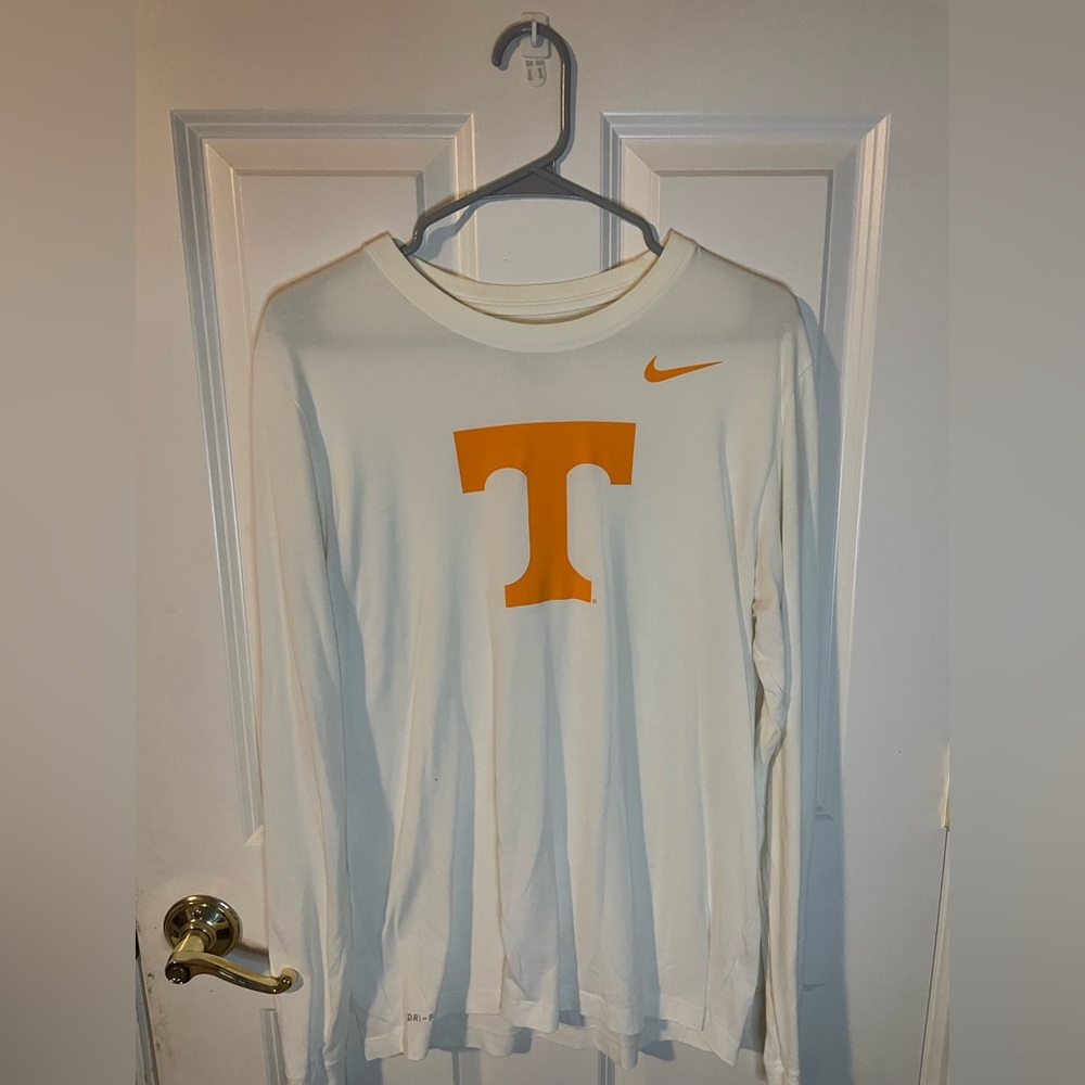 Tennessee Volunteers Nike Long Sleeve Size Medium